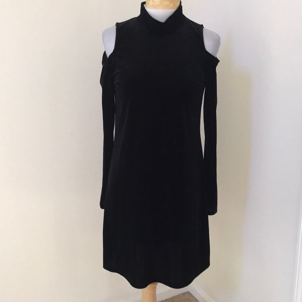 New! Veronica M medium velvet cold shoulder dress.